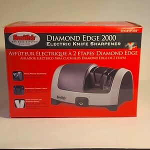 NIB Smith's knife sharpener